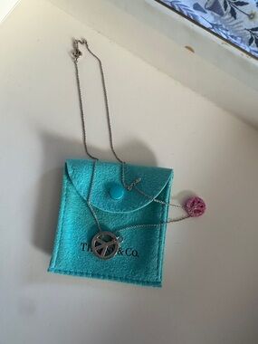🦋💎☮️Tiffany & Co. Silver Peace Sign Necklace with Turquoise Pouch and Pink Charm